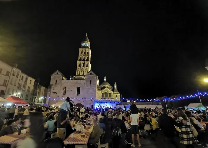 Du Clocher De La Cathedral Duplex Lejlighed *